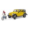 Bruder Jeep Wrangler Rubicon s cyklistom a okolo