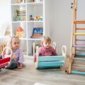 2Kids Toys Montessori modrá hojdačka