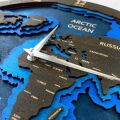 BusyKids Nástenné hodiny Mapa sveta tmavé