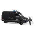 Bruder MB Sprinter s policajtom ťažkoodencom