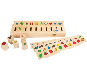 small foot Drevená motorická vkladačka triedenie