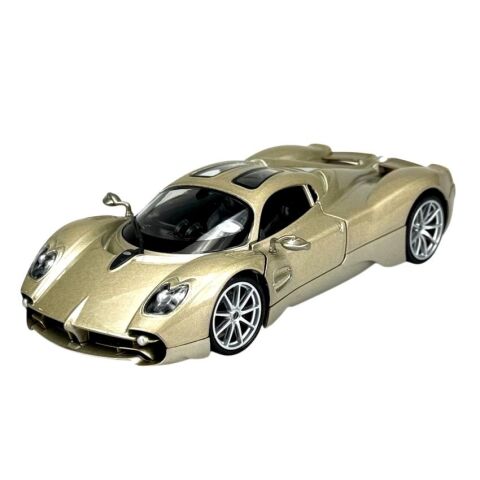 Welly Pagani Utopia model 1:24 zlatý
